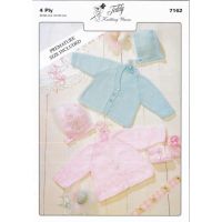 7162 Teddy Babies Cardigan, Bonnet and Bootees, 12-20” in 4Ply